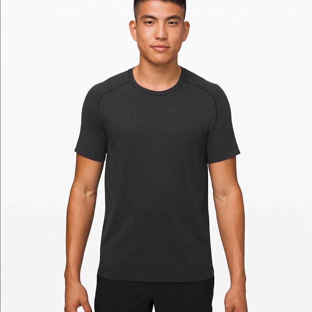 Lululemon Metal Vent Tech Short Sleeve